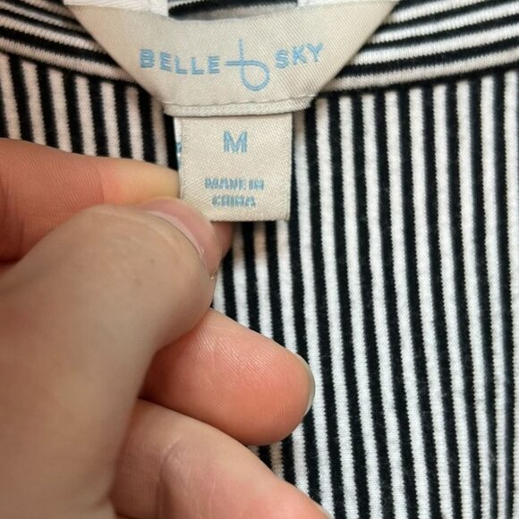 Belle & Sky Women's Twist Front Top Tiered Bell Sleeve Size M Black White Stripe - Picture 3 of 11